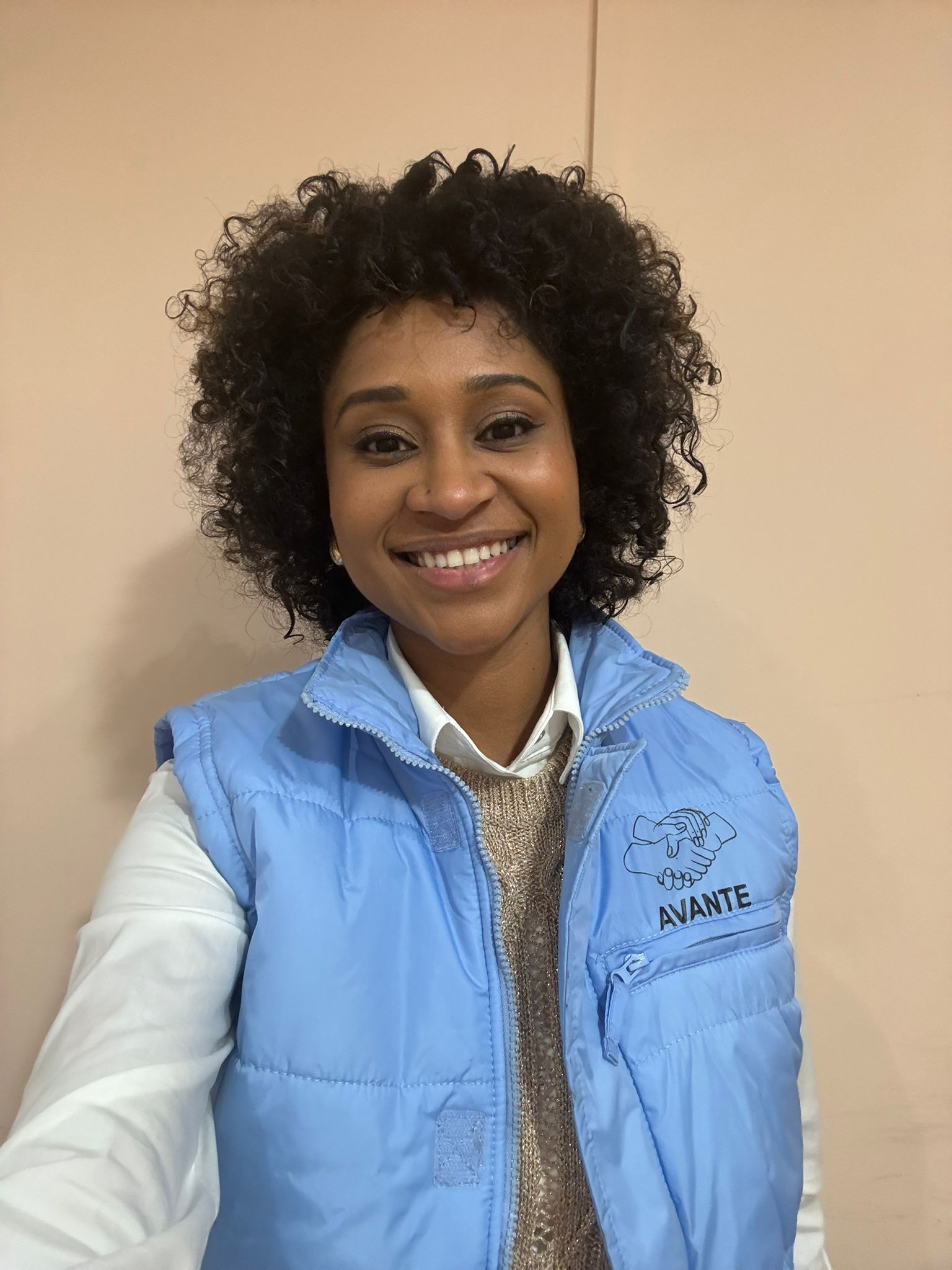 BIENVENIDA A NUESTRA NUEVA COLABORADORA GINA